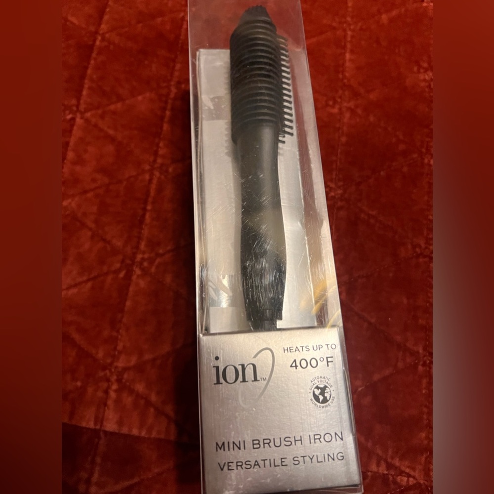 Mini brush iron